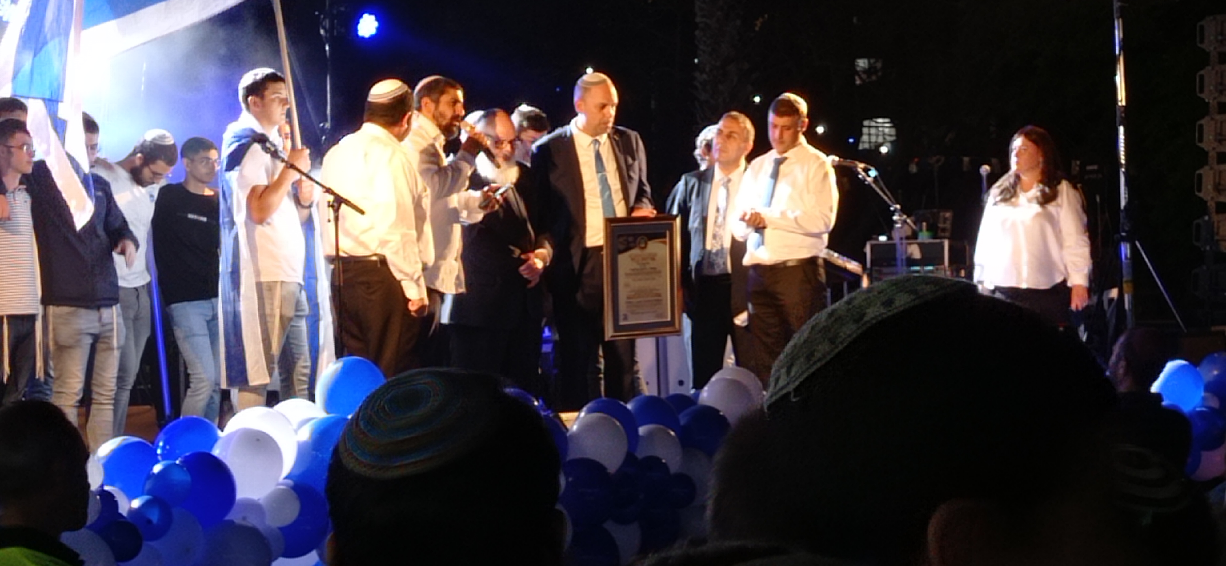 Jonathan Pollard receives honorary citizenship of Lod in May 2022
